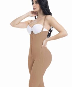 Alternative view of Combinaison Salome